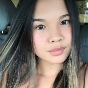 Meet your Posher, Naomi